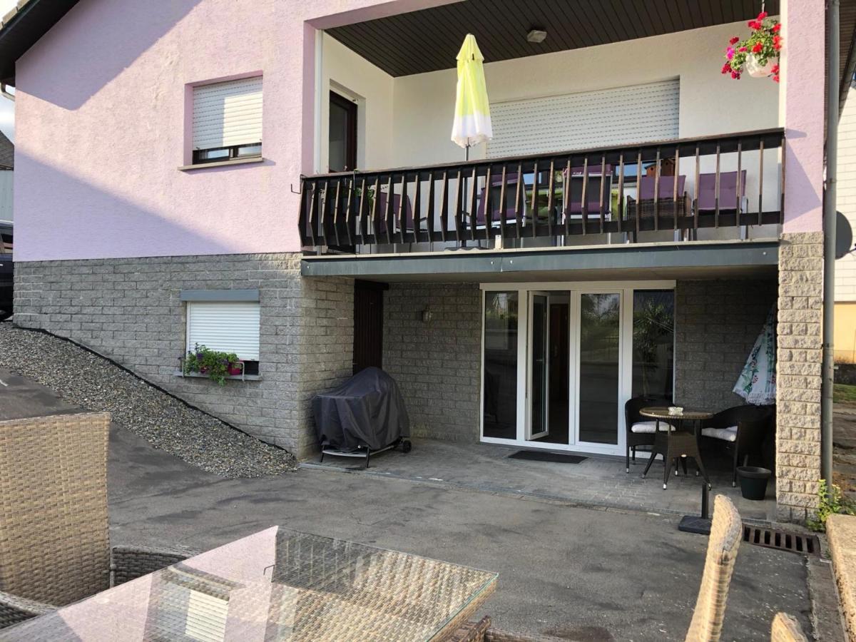 Haus Zissi Burg Reuland Exterior foto